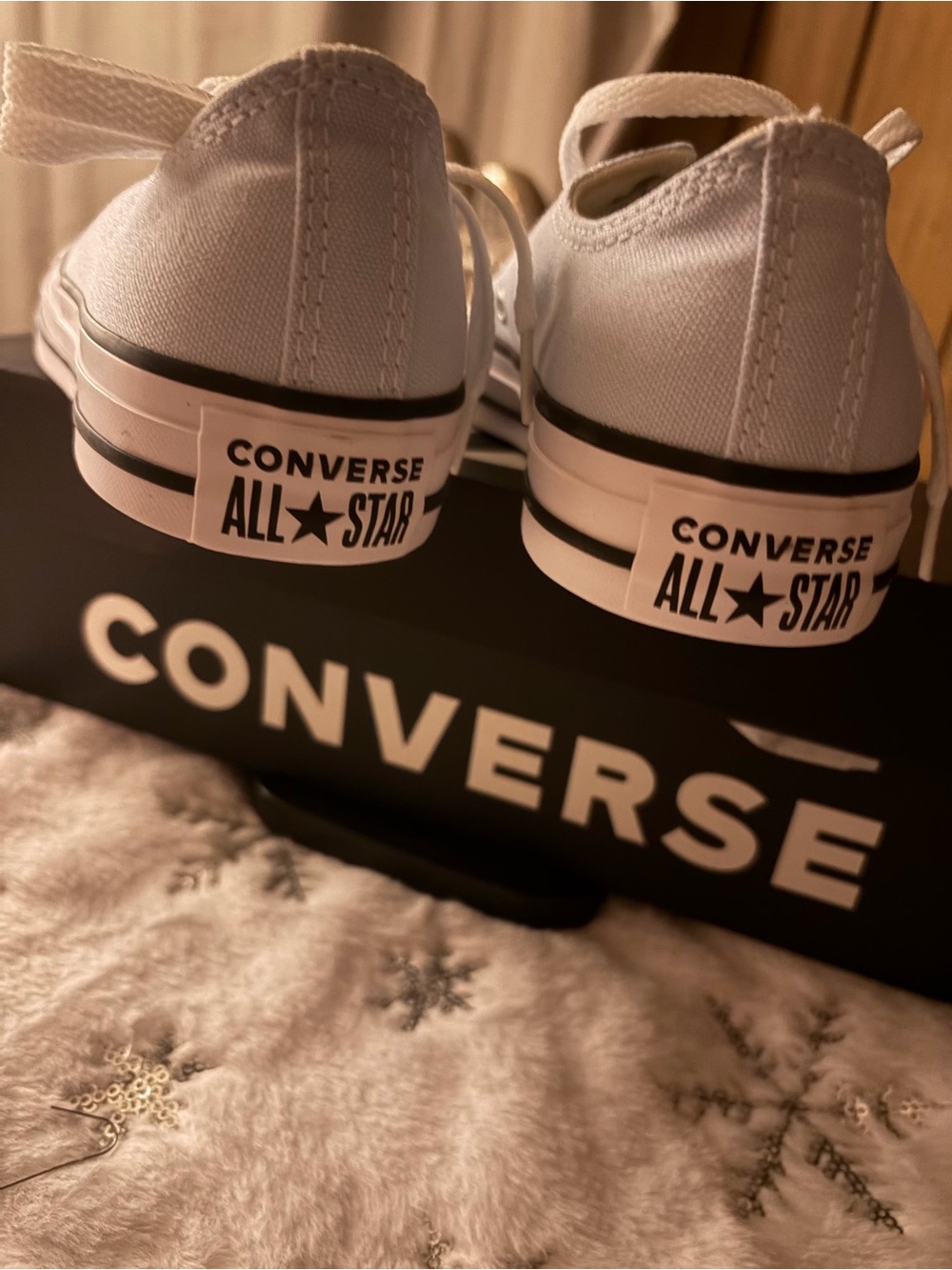 Converse Women’s (Unisex) Low Top Canvas Sneakers in color Blue Supermoon. - Picture 9 of 10